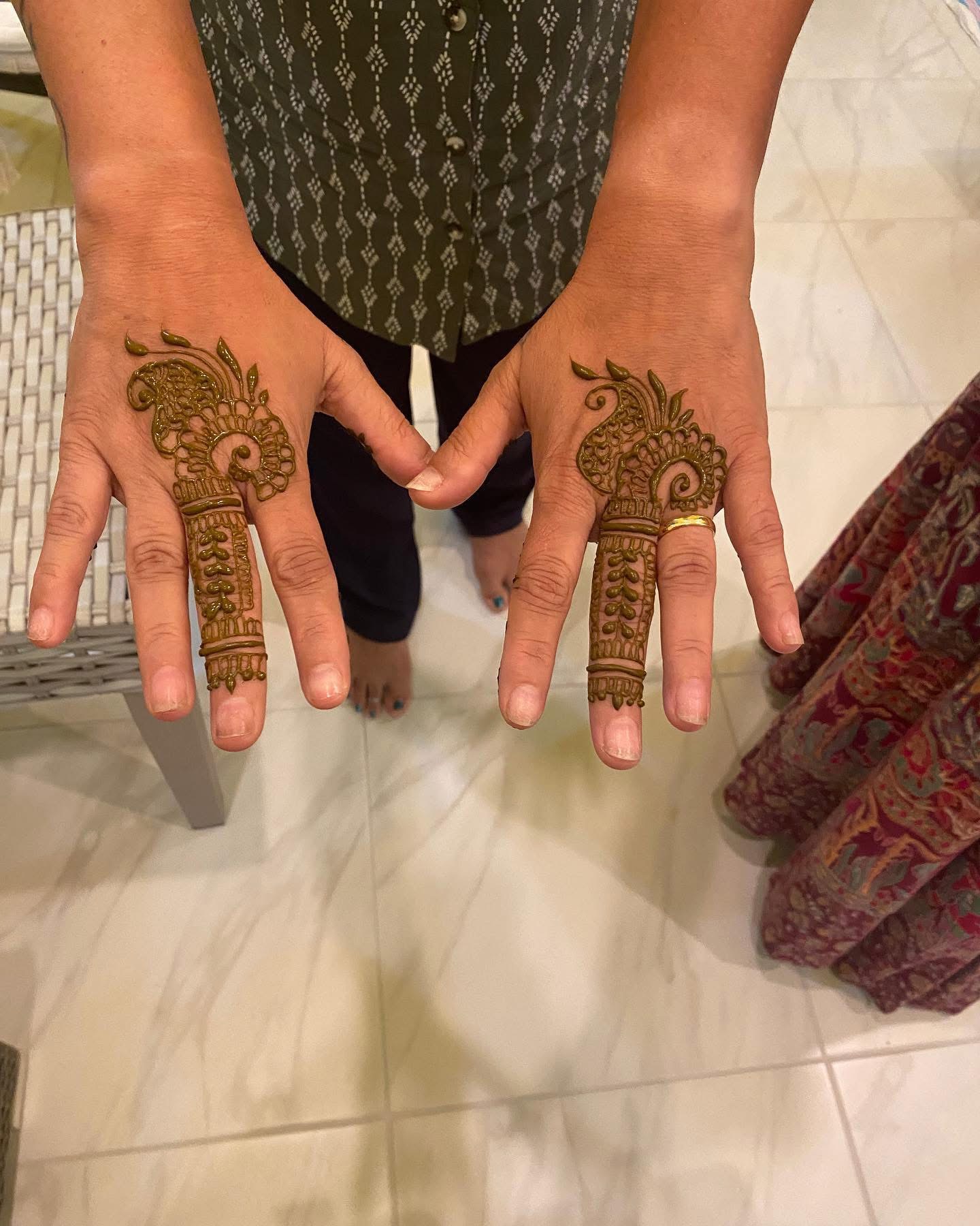 Party Henna Design 10