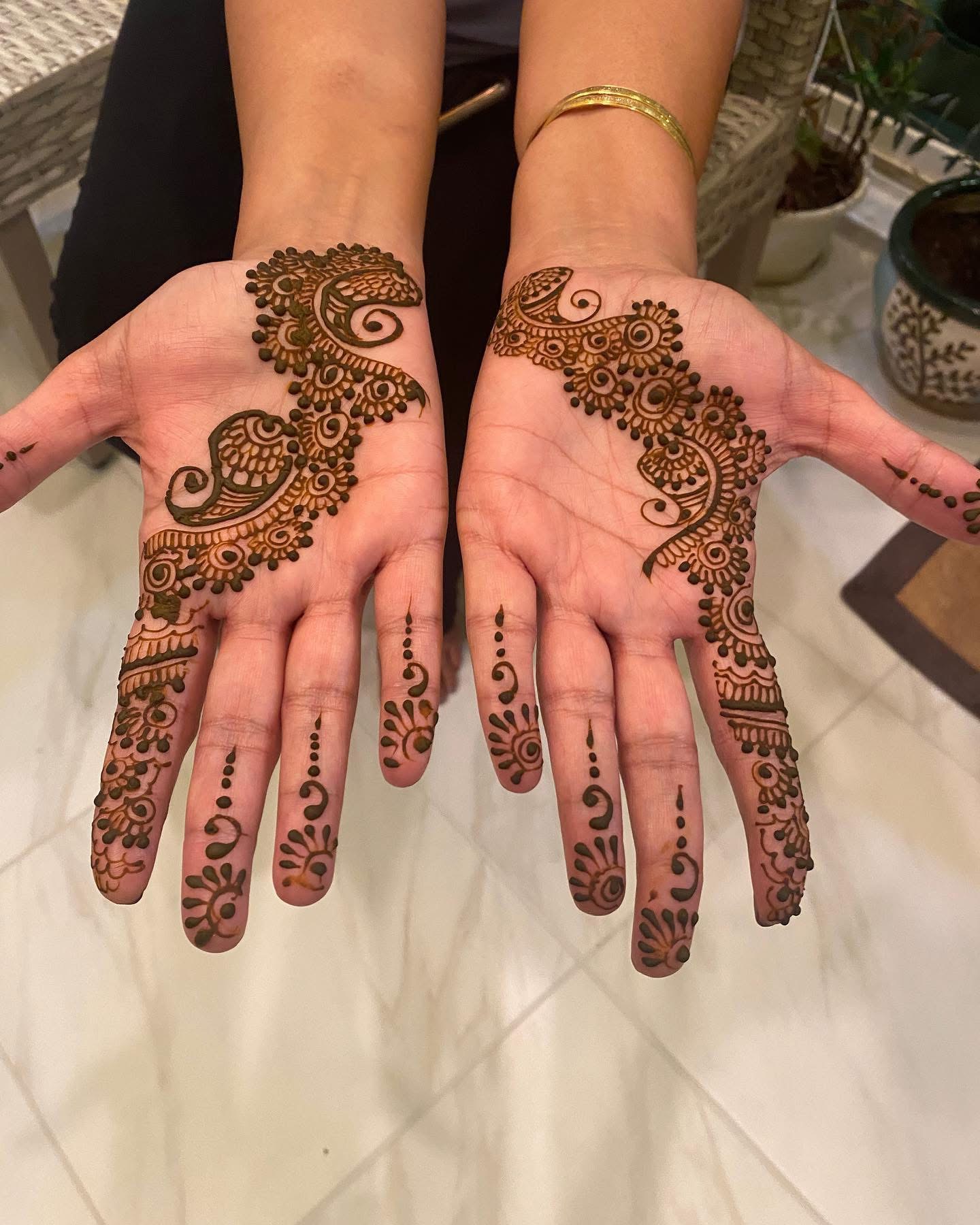 Party Henna Design 11